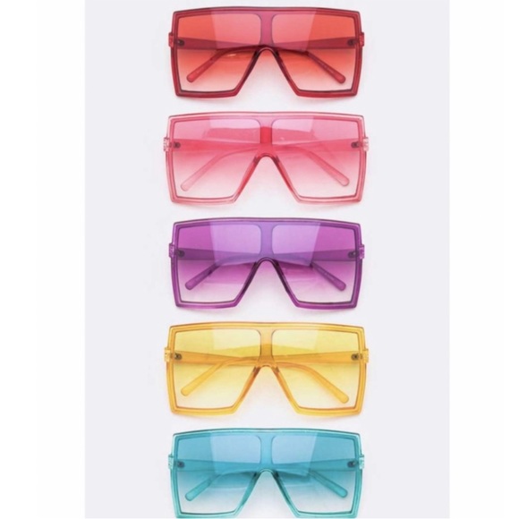 Red Oversized Sunglasses - Picture 6 of 6